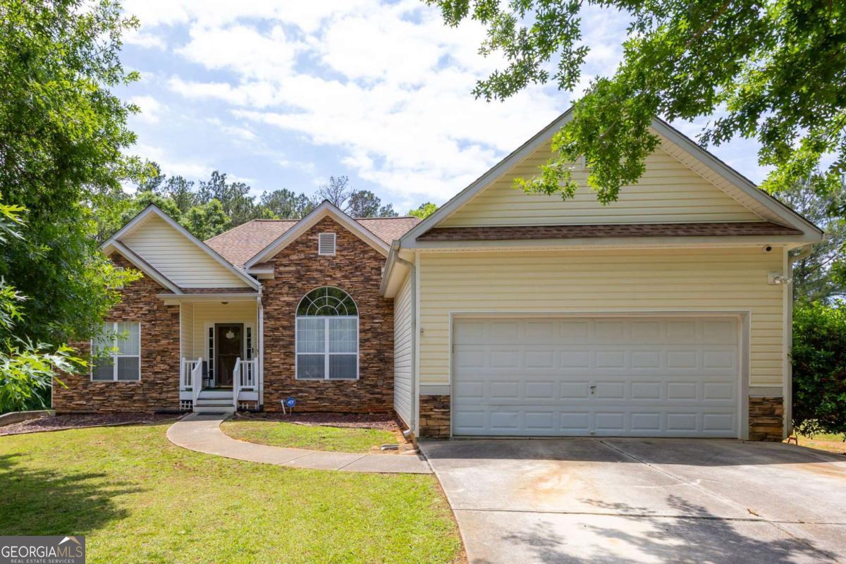 310 Hillcrest Drive Property Photo 1