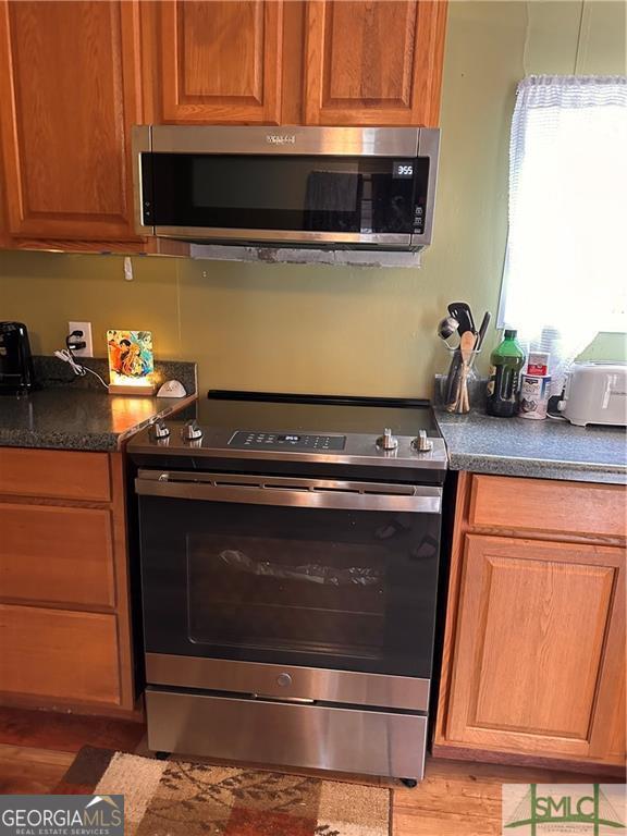 219 & 221 John Carter Road Property Photo 6