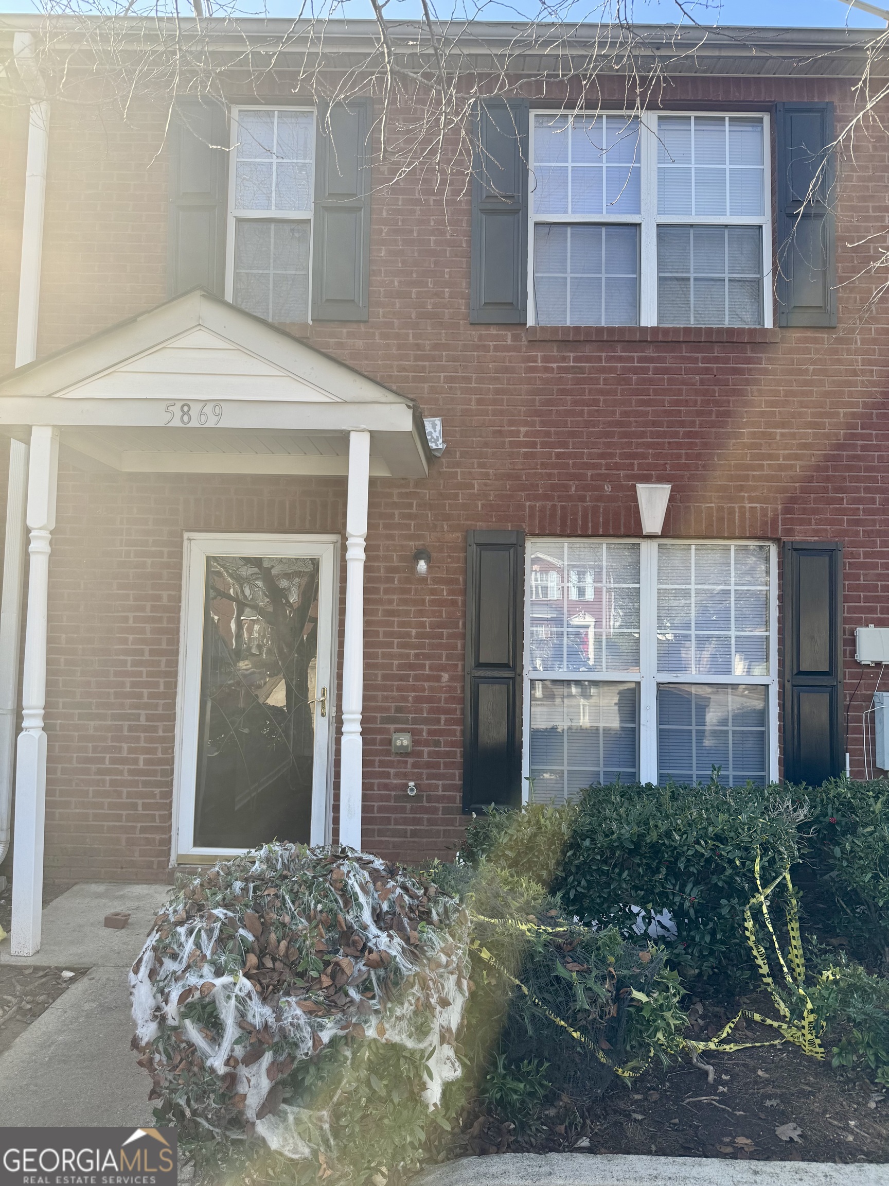 5869 Strathmoor Manor Circle Property Photo 1