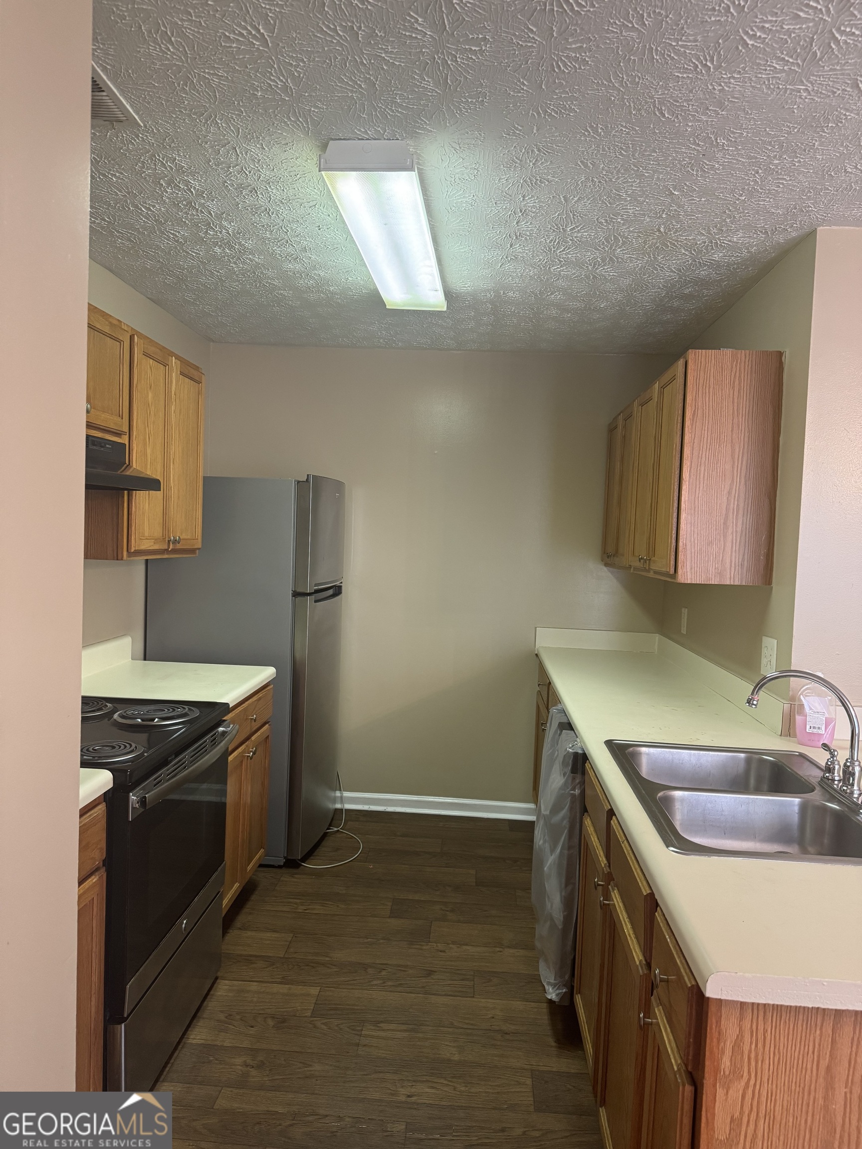 5869 Strathmoor Manor Circle Property Photo 6