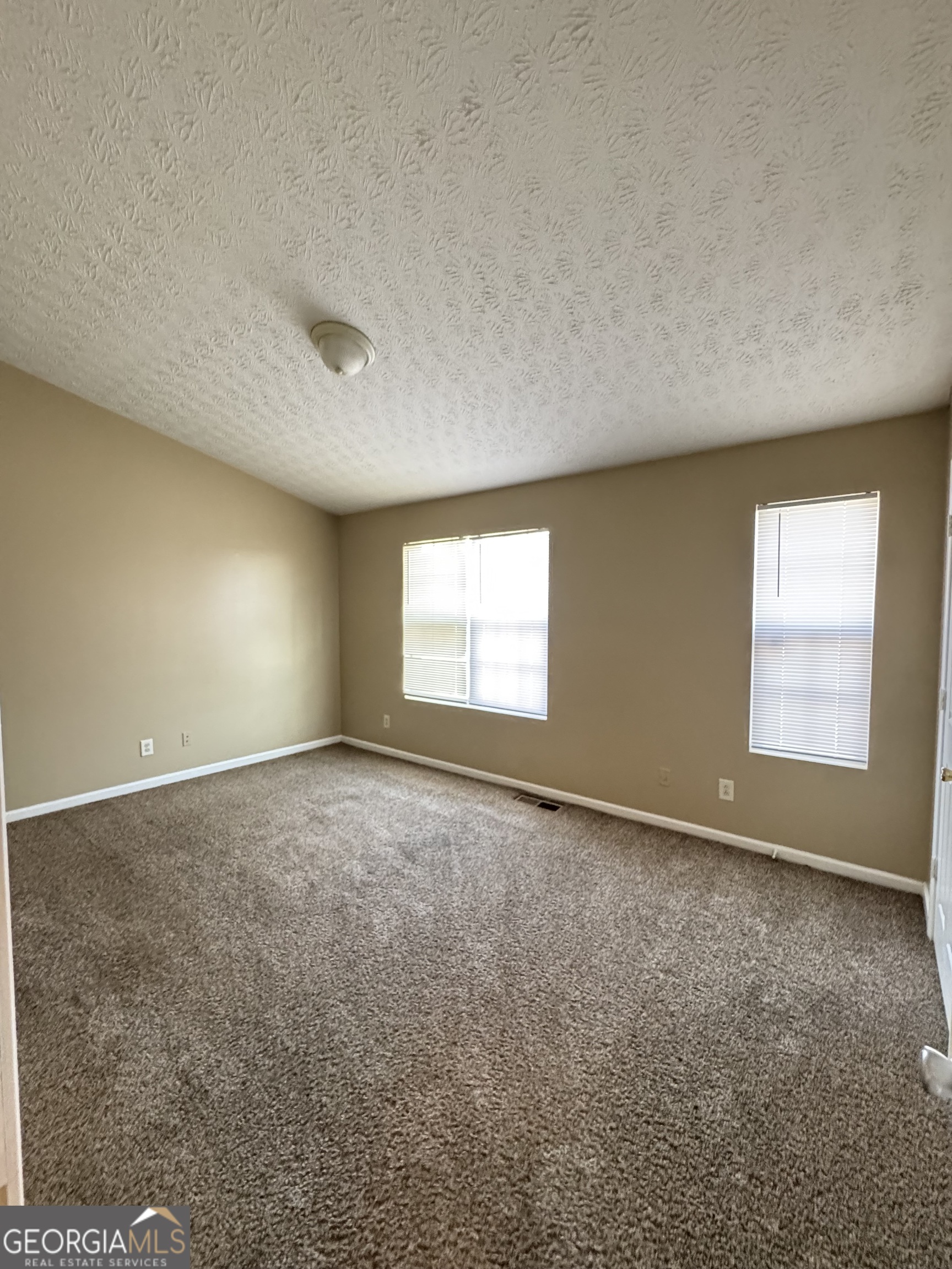 5869 Strathmoor Manor Circle Property Photo 11