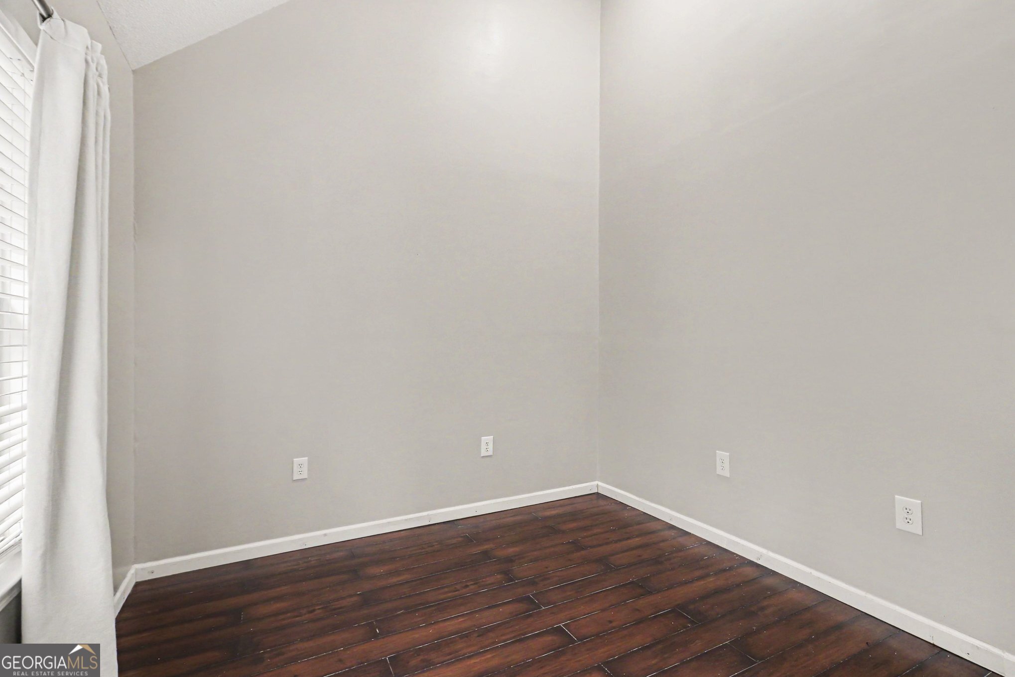 220 Brittain Way Property Photo 26