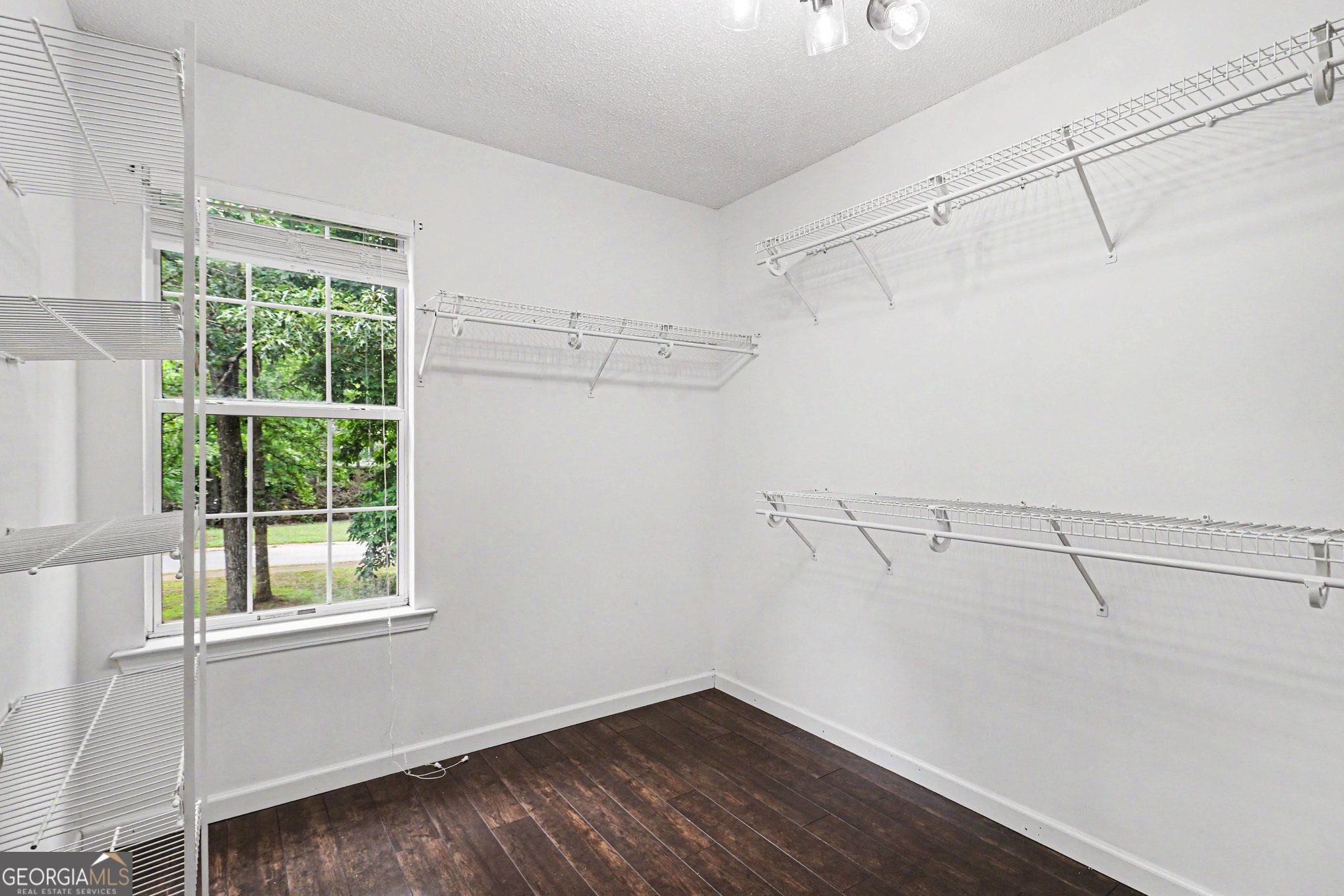 220 Brittain Way Property Photo 30