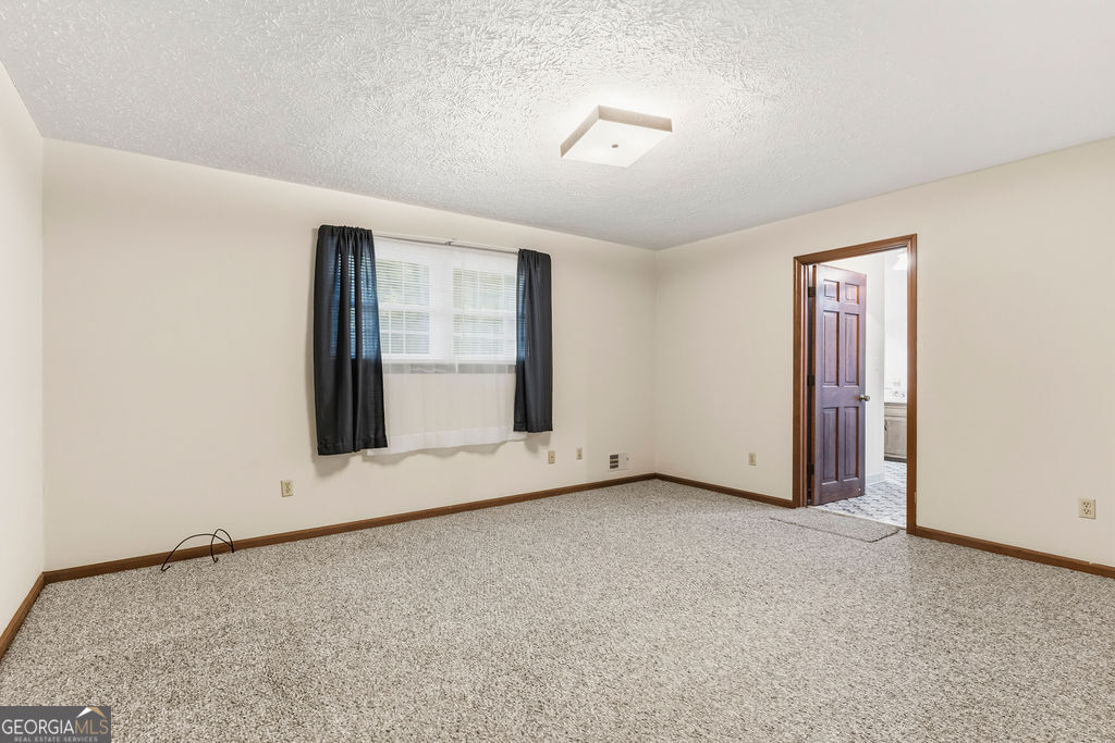25 Melanie Drive Property Photo 21