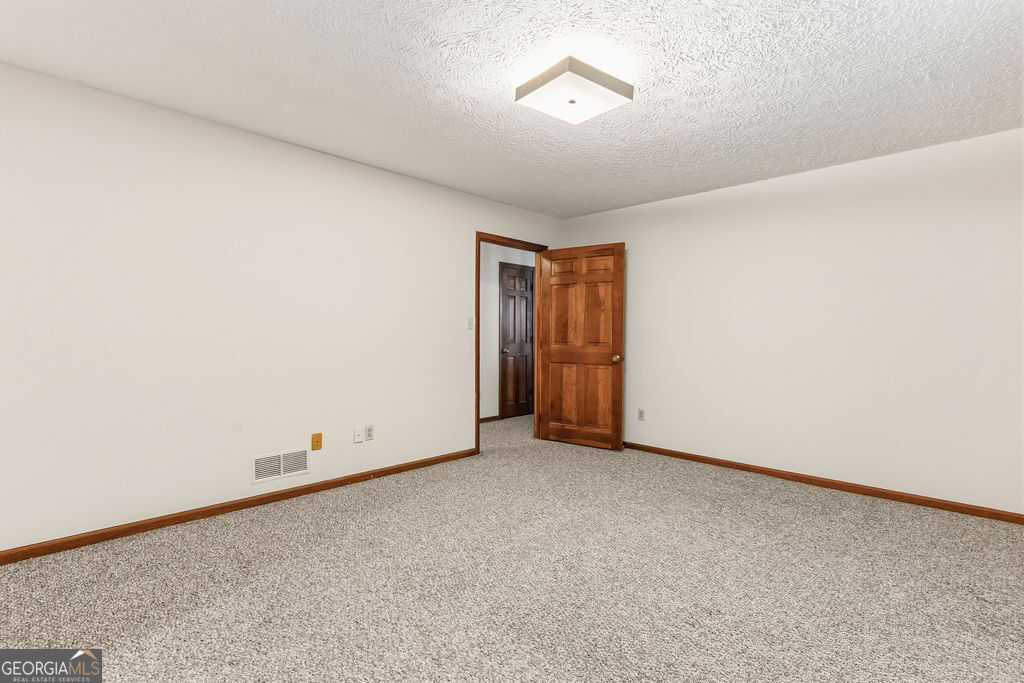 25 Melanie Drive Property Photo 22