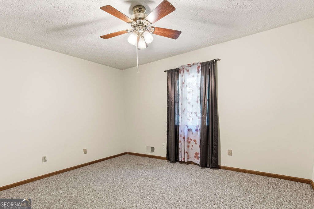 25 Melanie Drive Property Photo 28