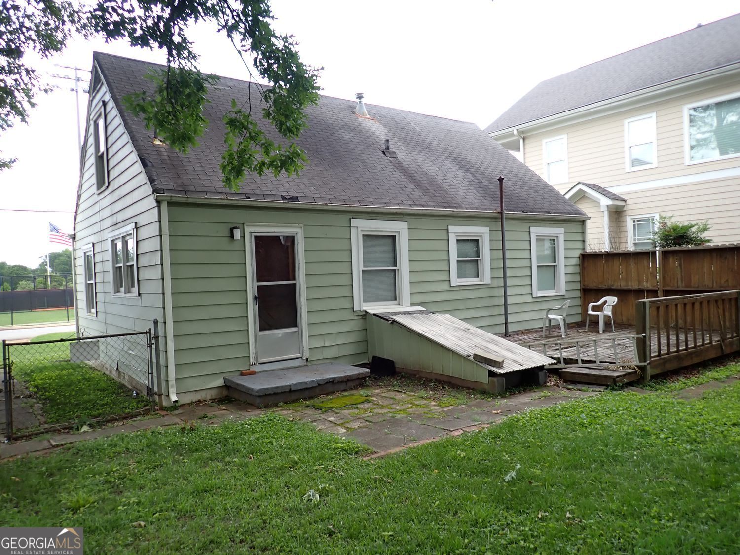 1476 Cambridge Avenue Property Photo 4