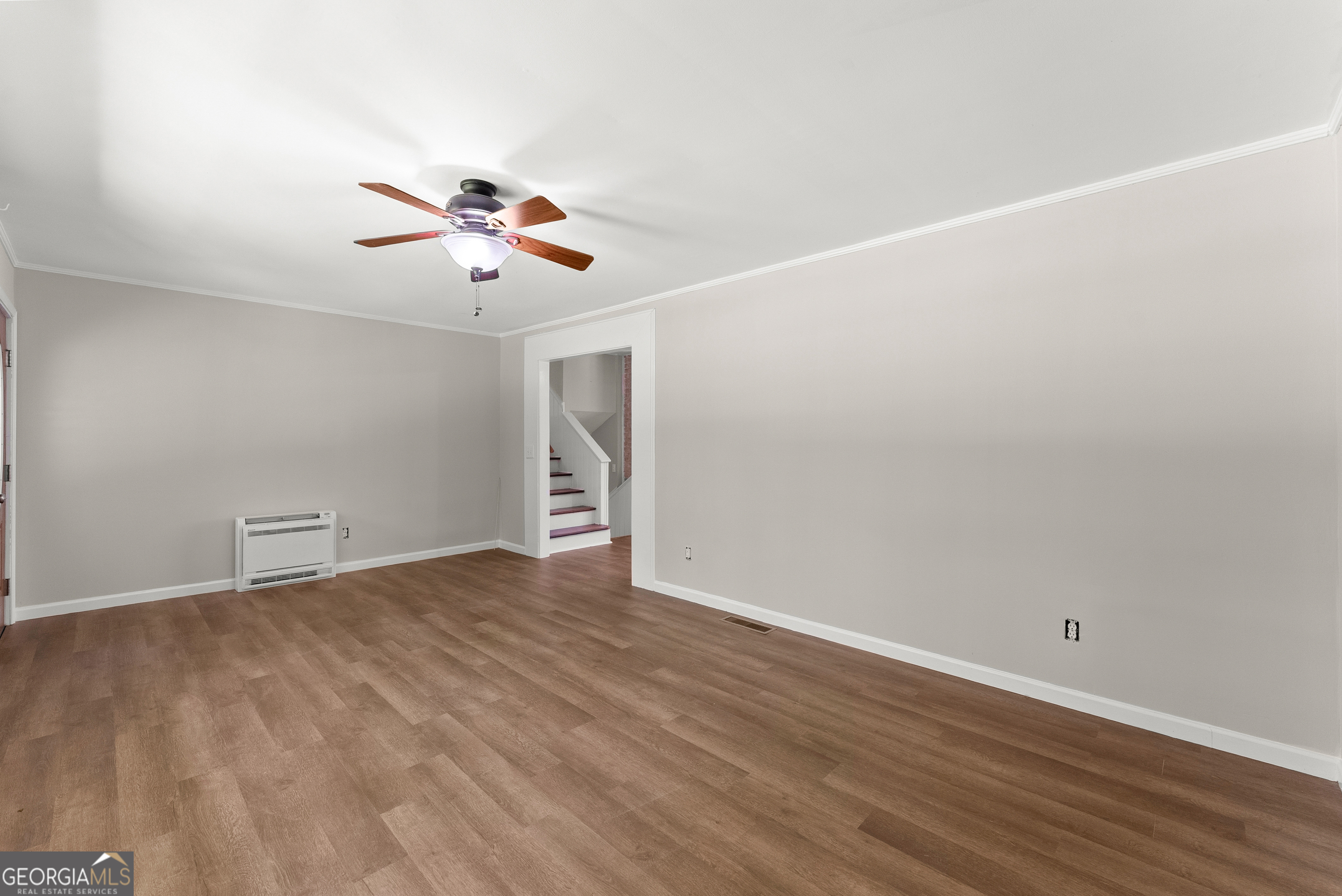 546 Barron Drive Property Photo 6