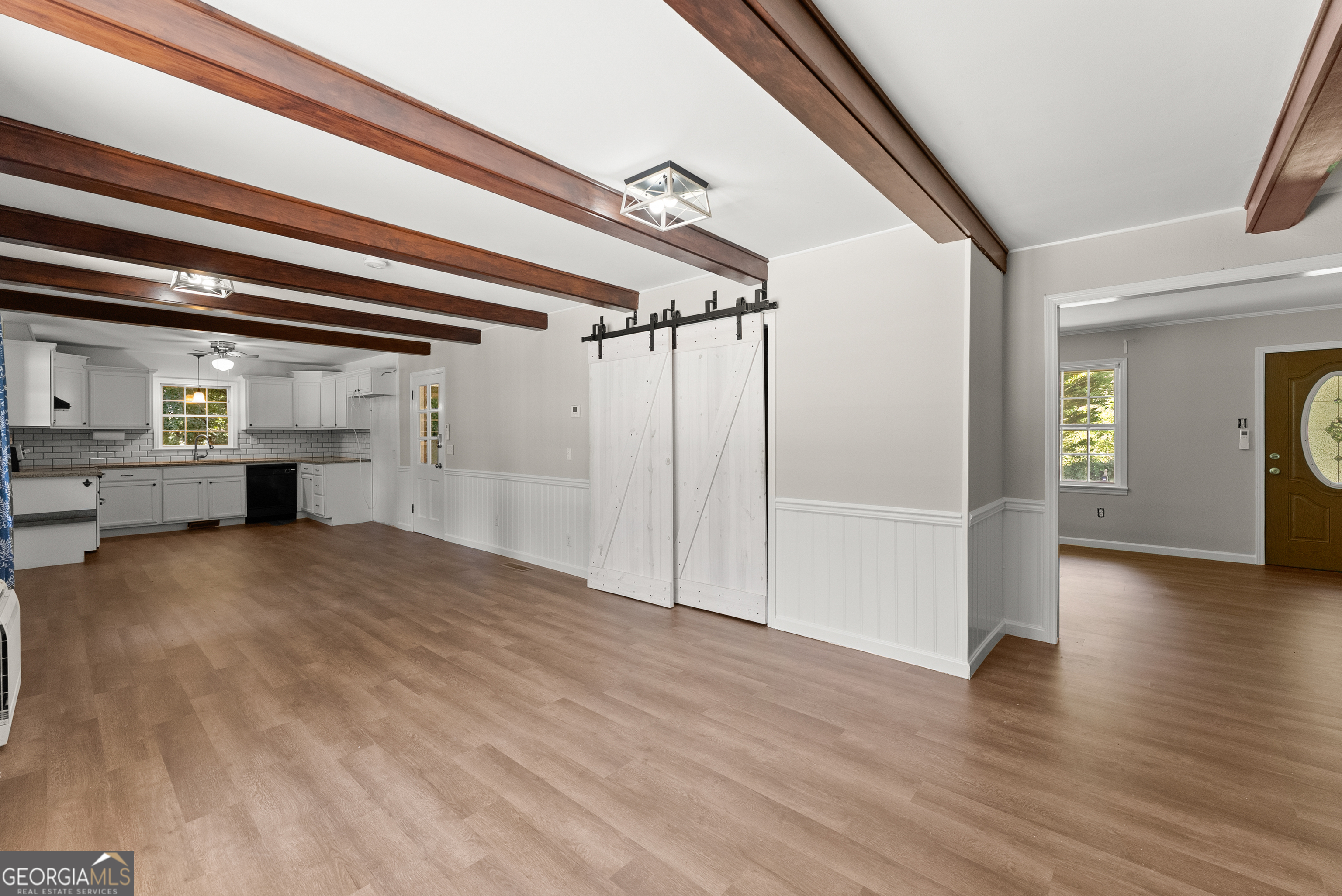 546 Barron Drive Property Photo 11