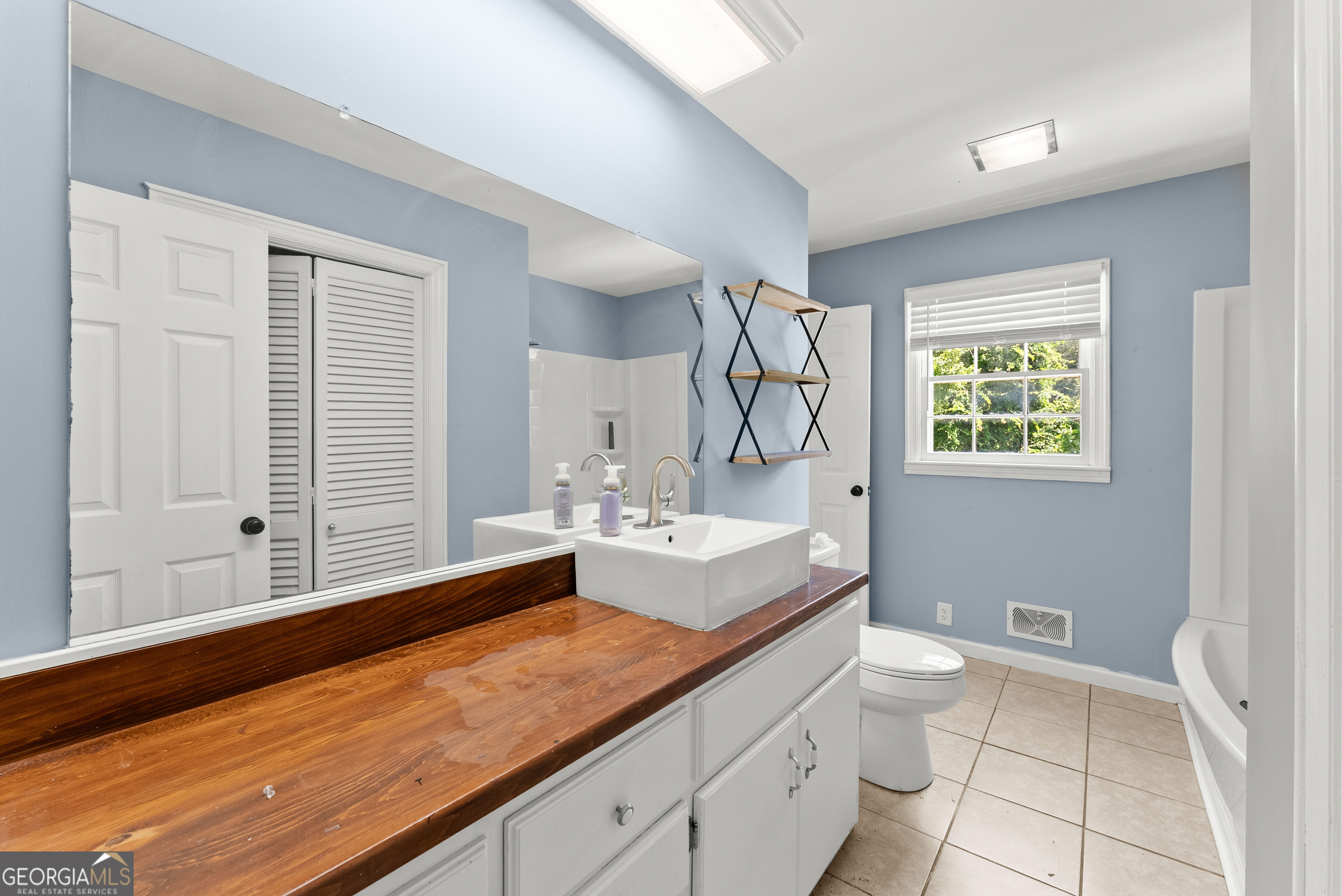 546 Barron Drive Property Photo 26