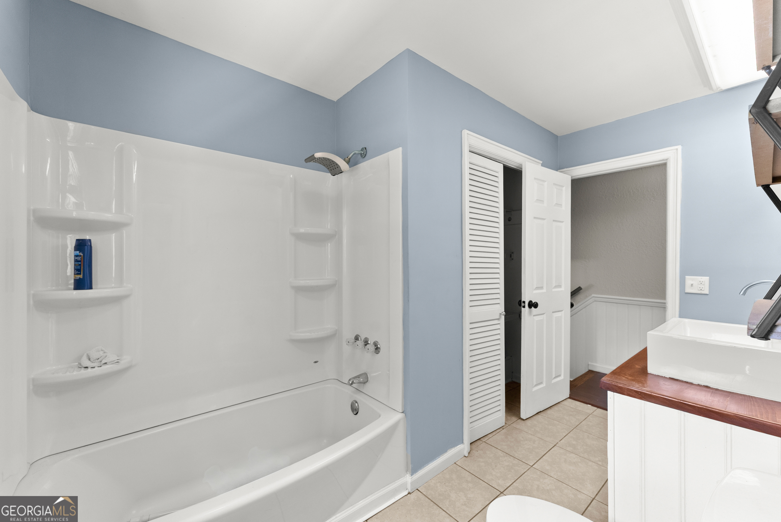 546 Barron Drive Property Photo 27