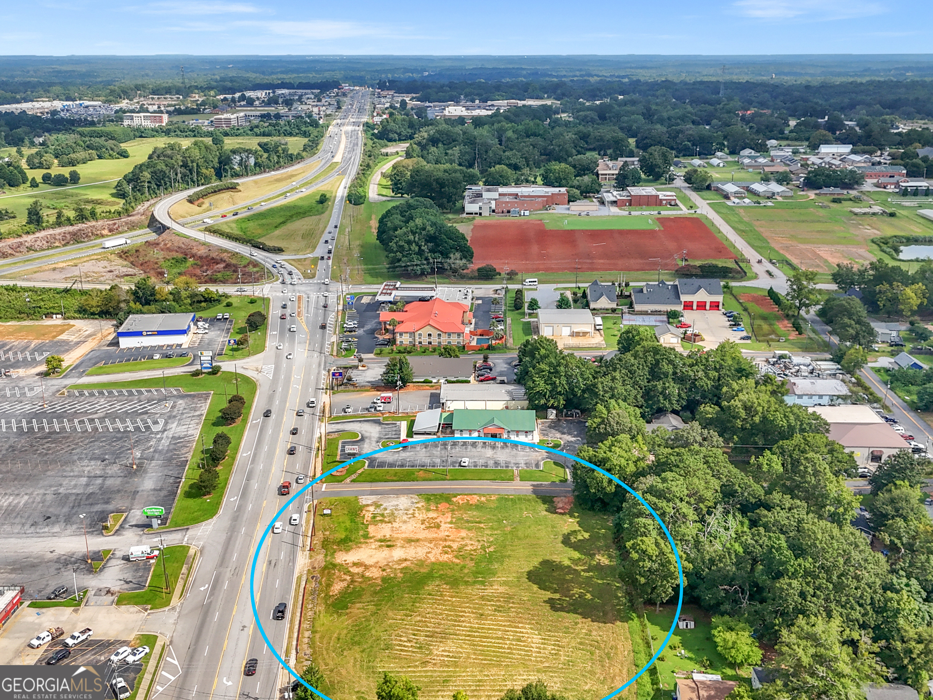 632 N Expressway Expressway Property Photo 1