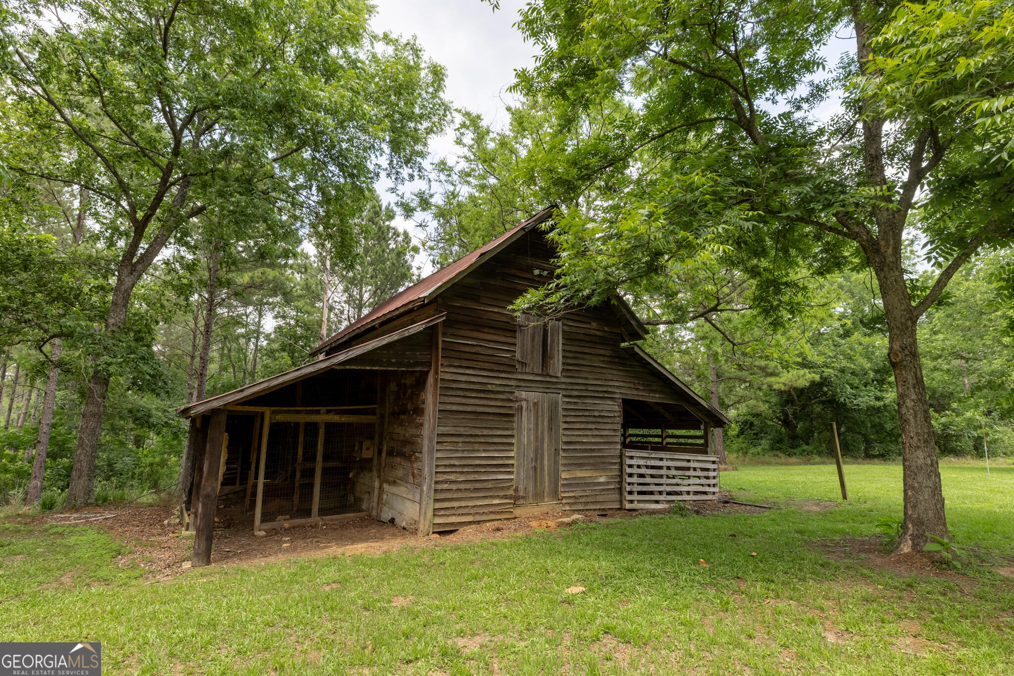 1859 Upper River Road Property Photo 5