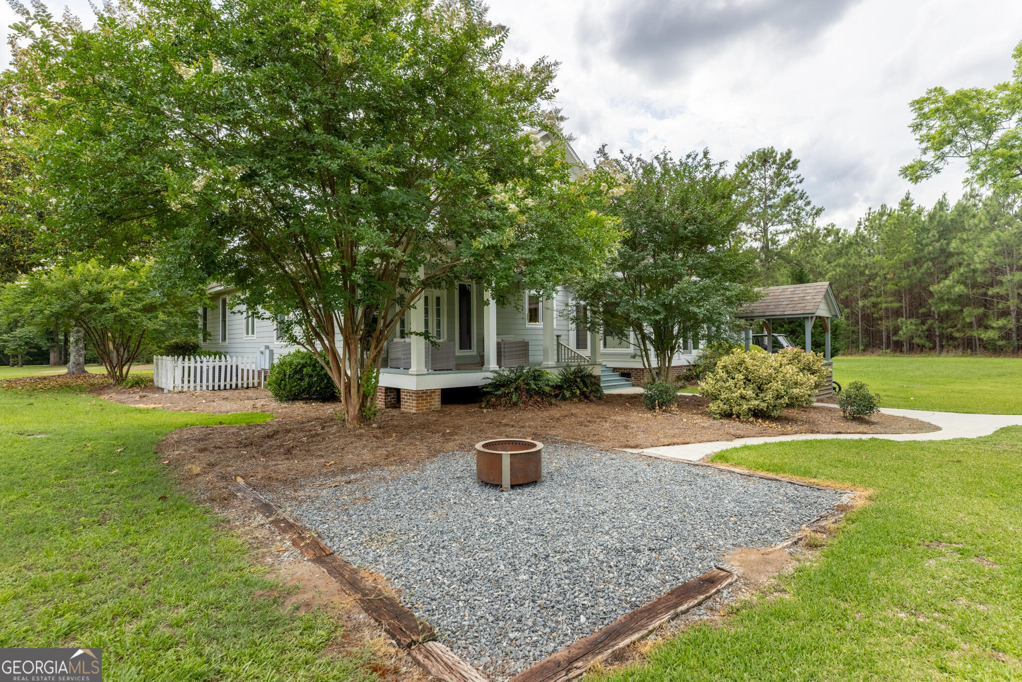 1859 Upper River Road Property Photo 12