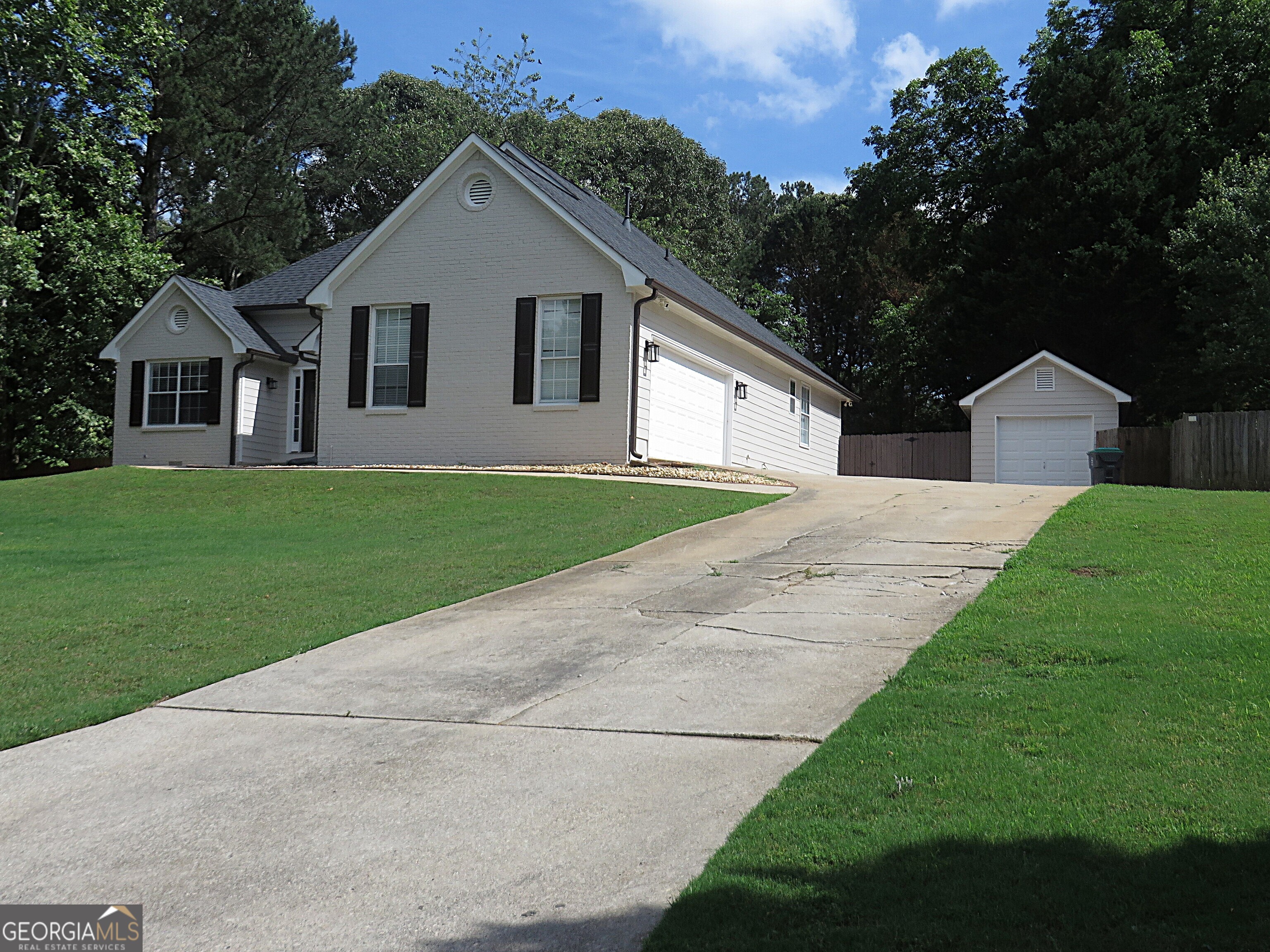 300 Rampart Street Property Photo 1