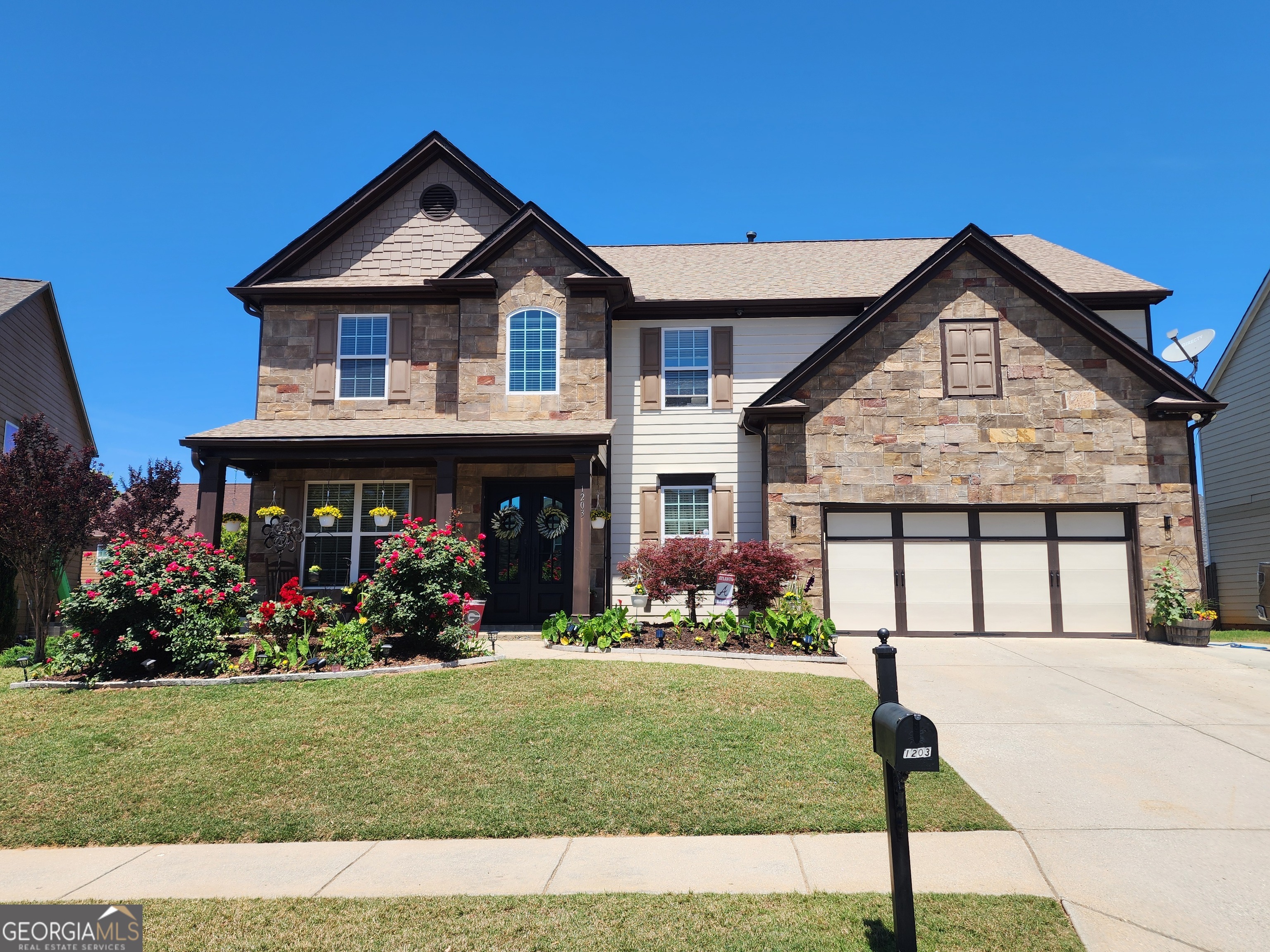 1203 Loowit Falls Court