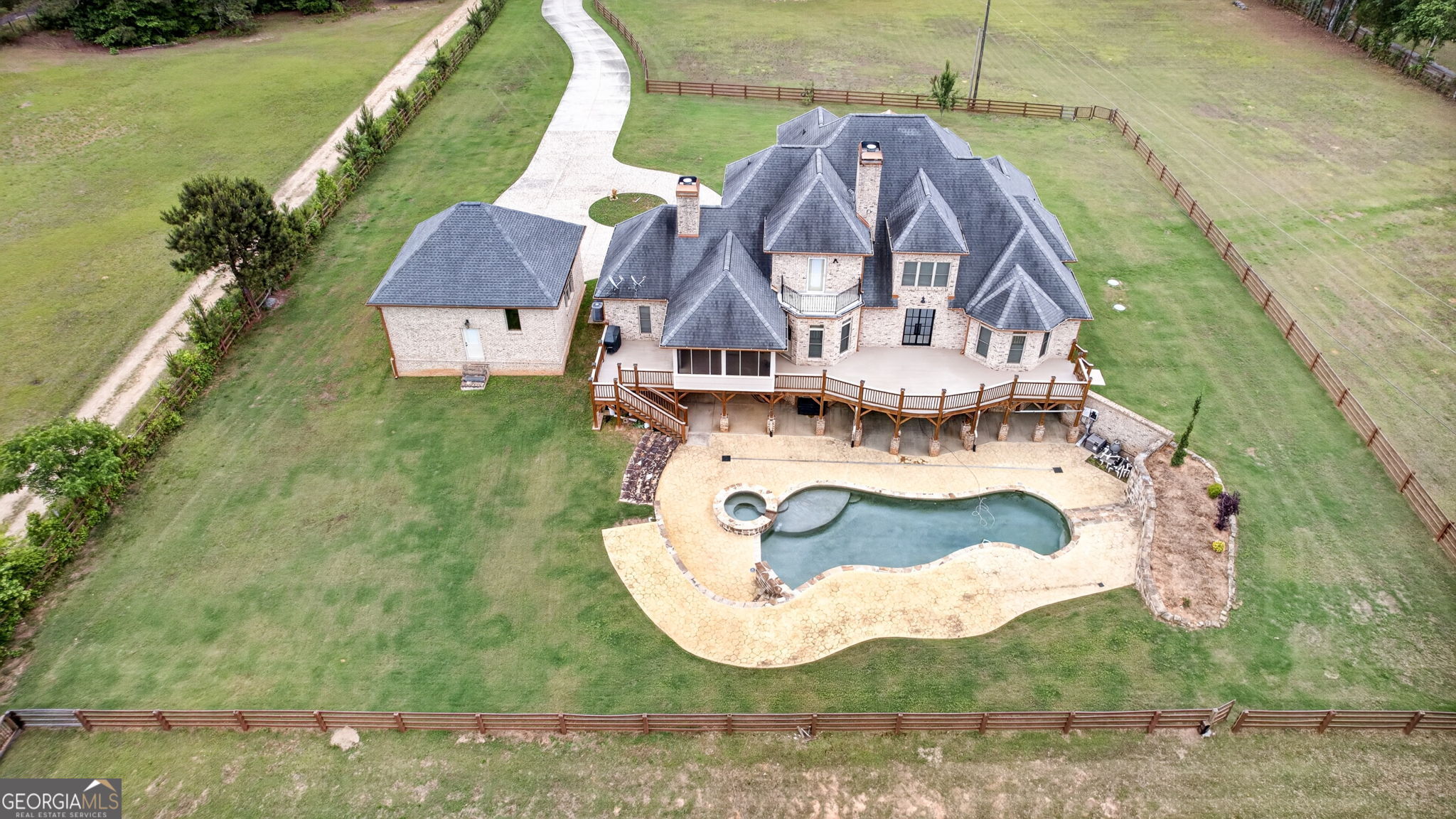 1585 Leguin Mill Road Property Photo 2