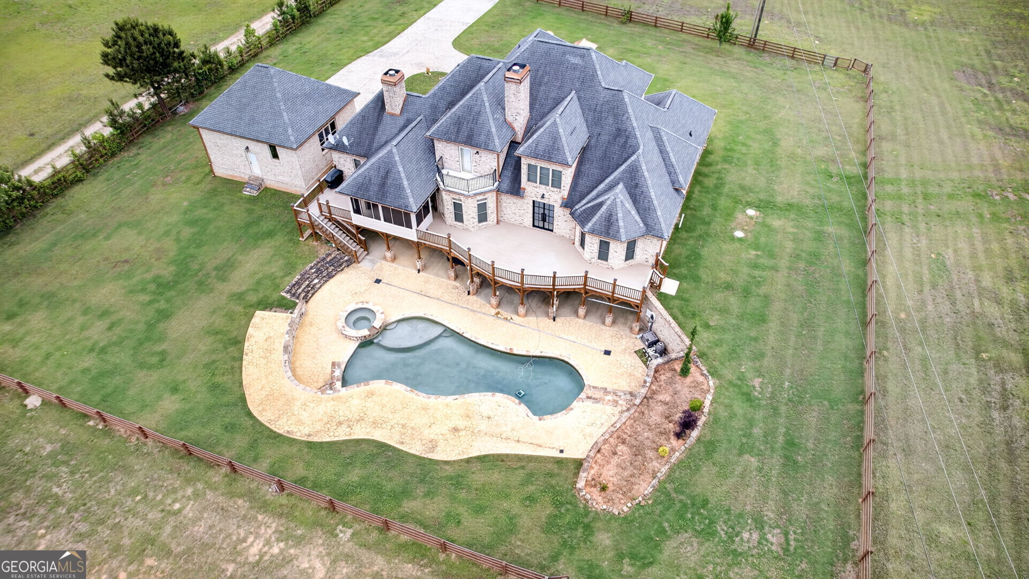 1585 Leguin Mill Road Property Photo 4