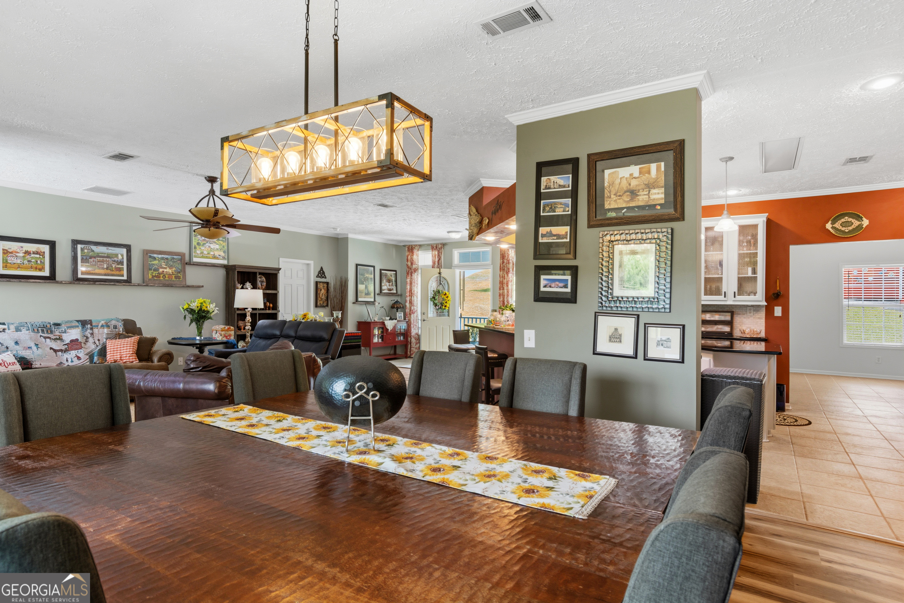 113 Edgewater Drive Property Photo 4