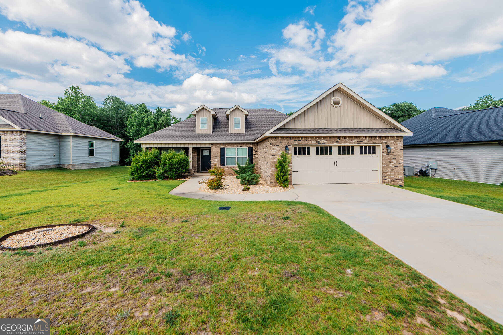 234 Creek Ridge Drive Property Photo 1