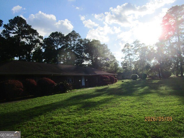 504 Dunwoody Drive Property Photo 3