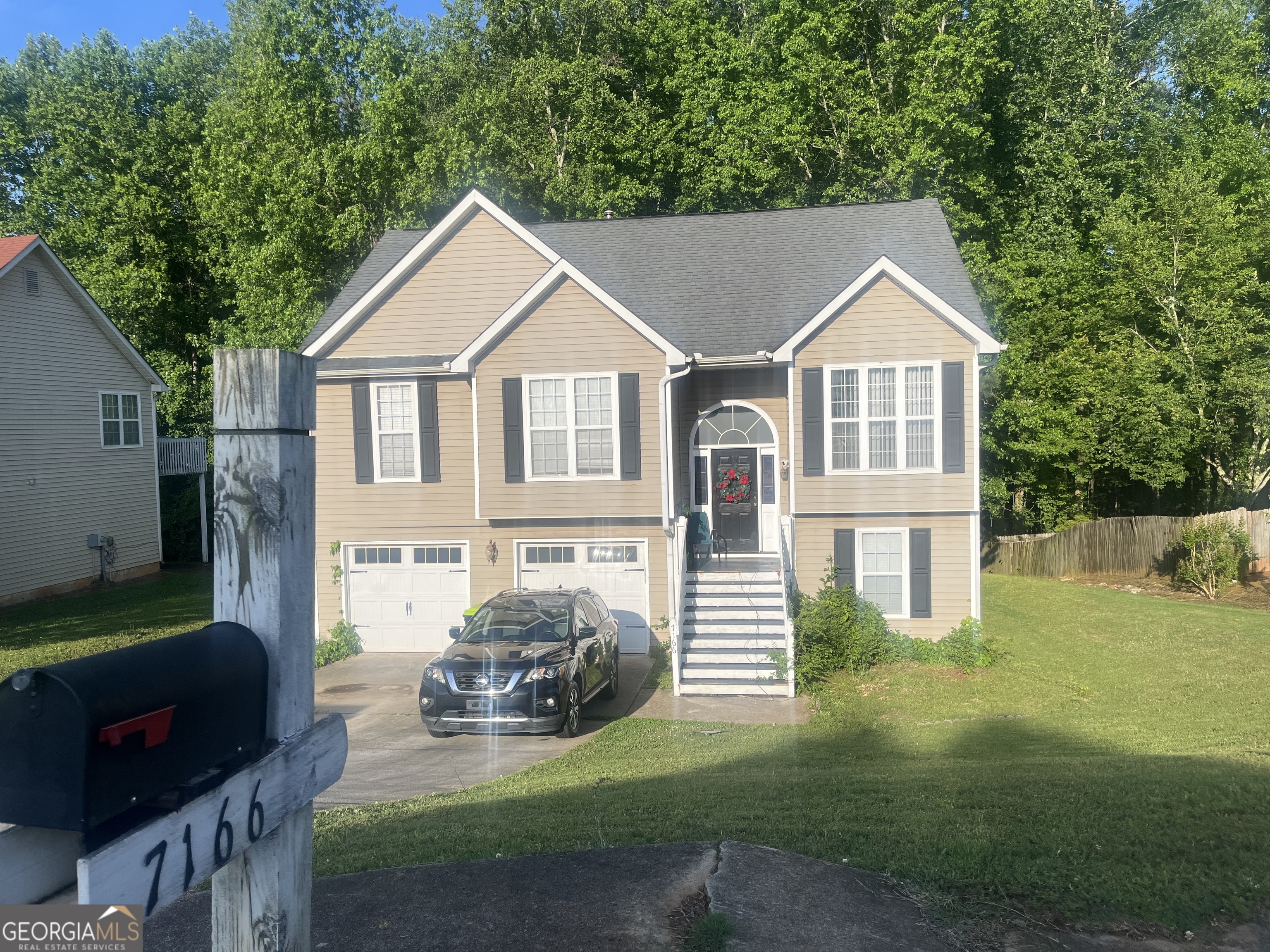 7166 Thunder Ridge