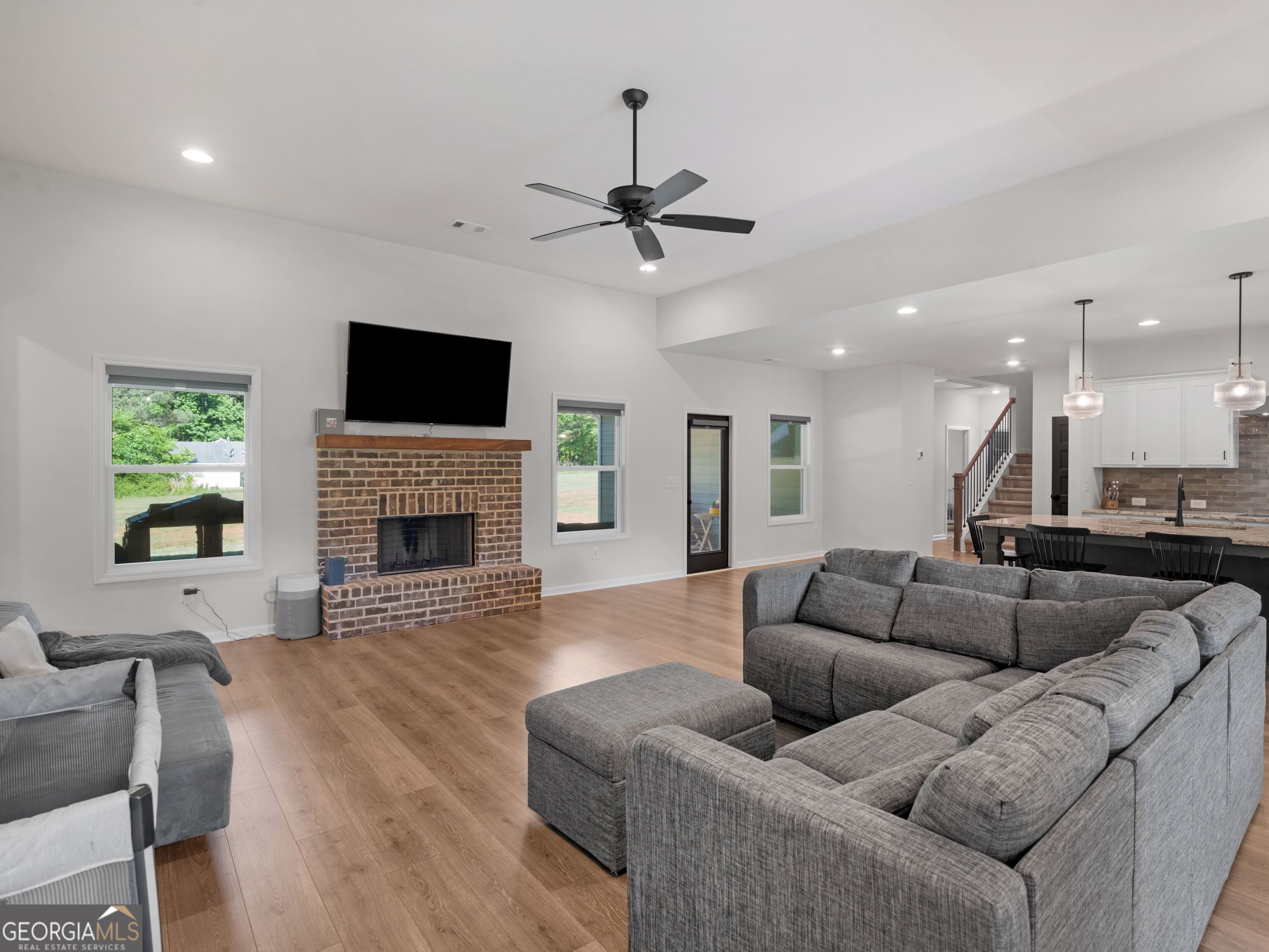 55 Hood Road Property Photo 16