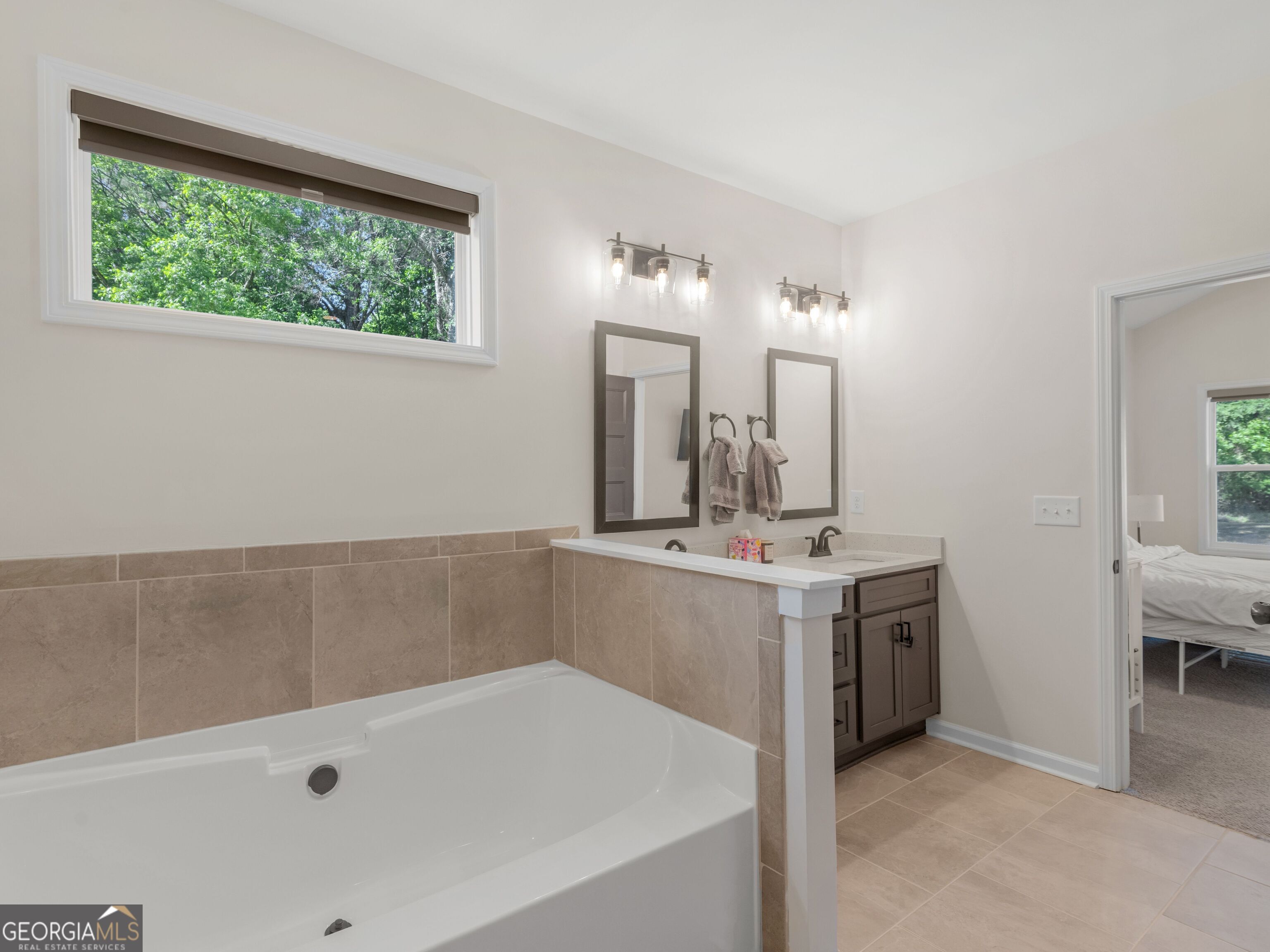 55 Hood Road Property Photo 43