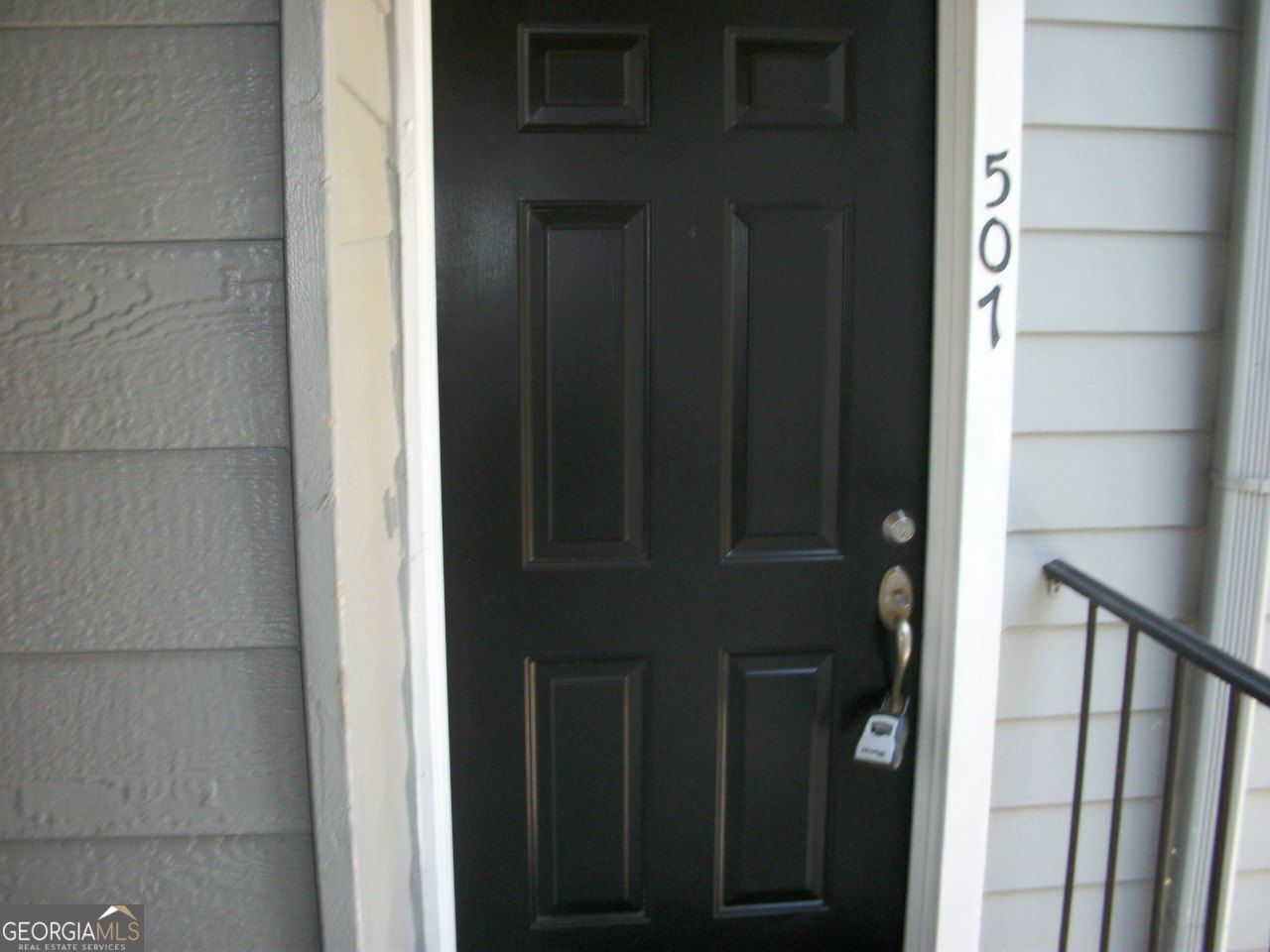207 Granville Court Property Photo 1