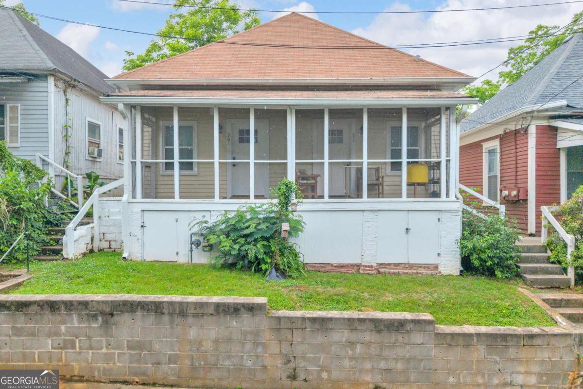 361 Cameron Street SE Property Photo 1