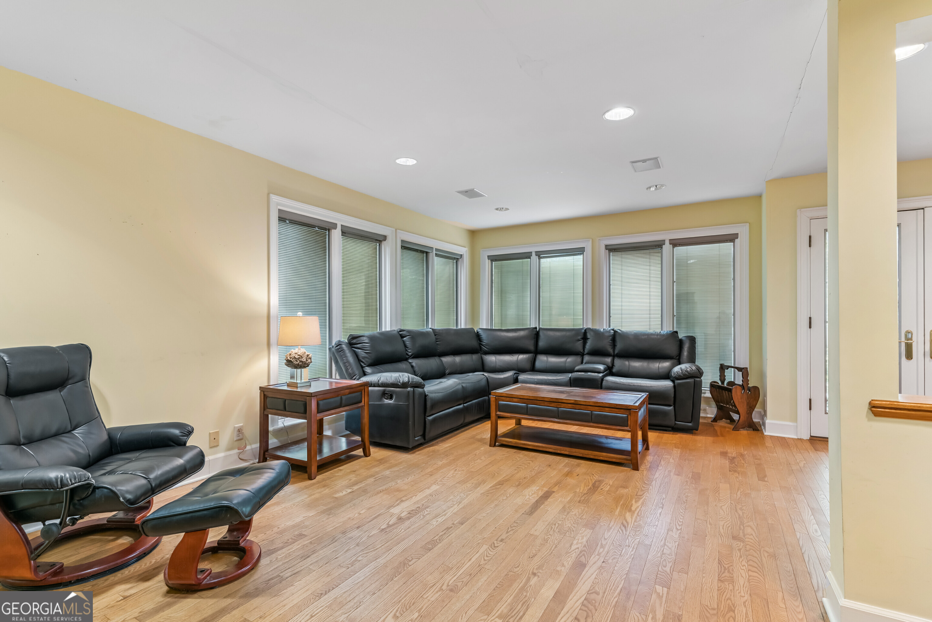 107 Sandcastle Way Property Photo 13