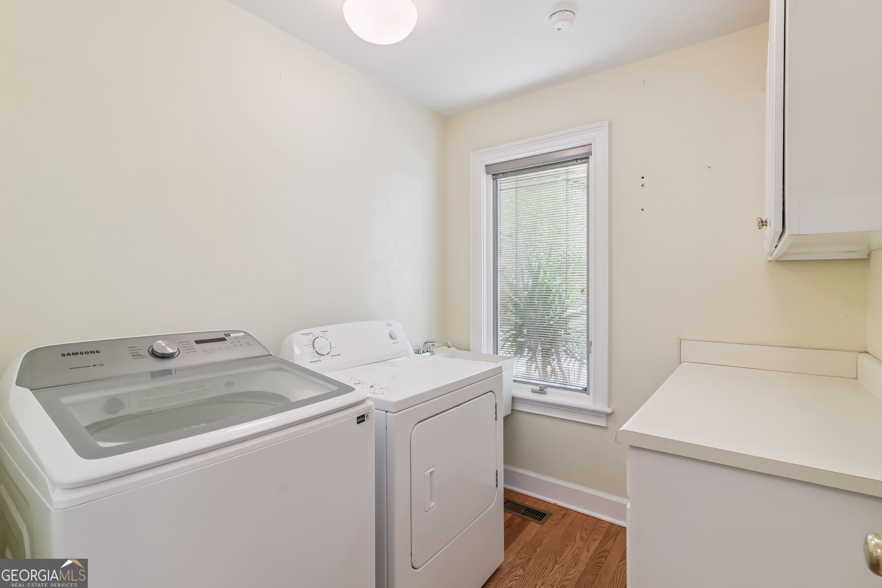107 Sandcastle Way Property Photo 28