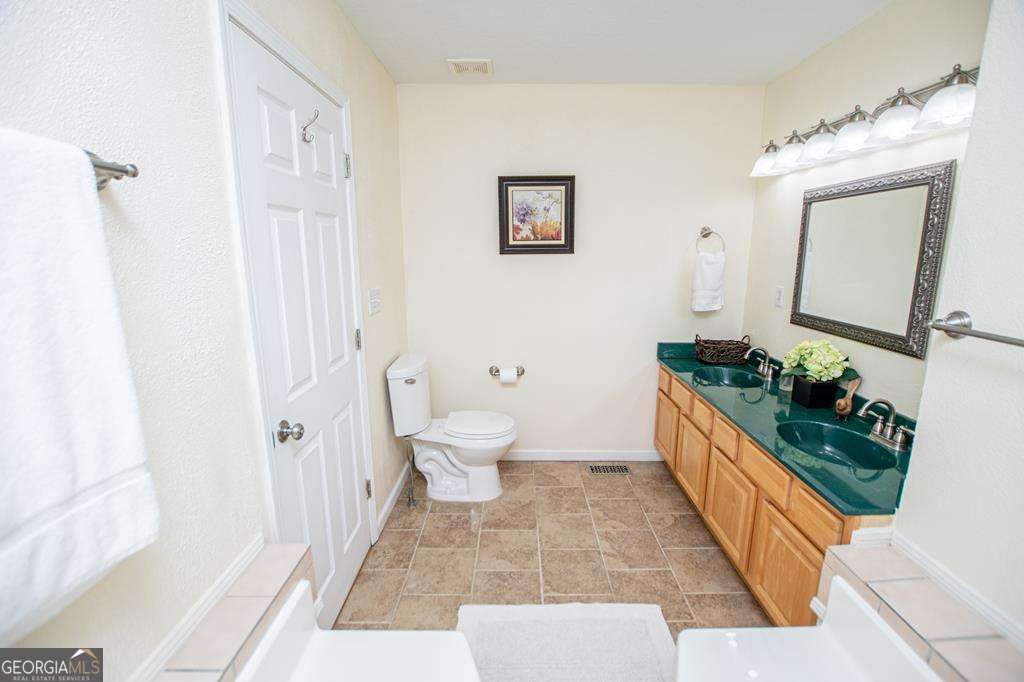 2 Pine Hill Drive Property Photo 45