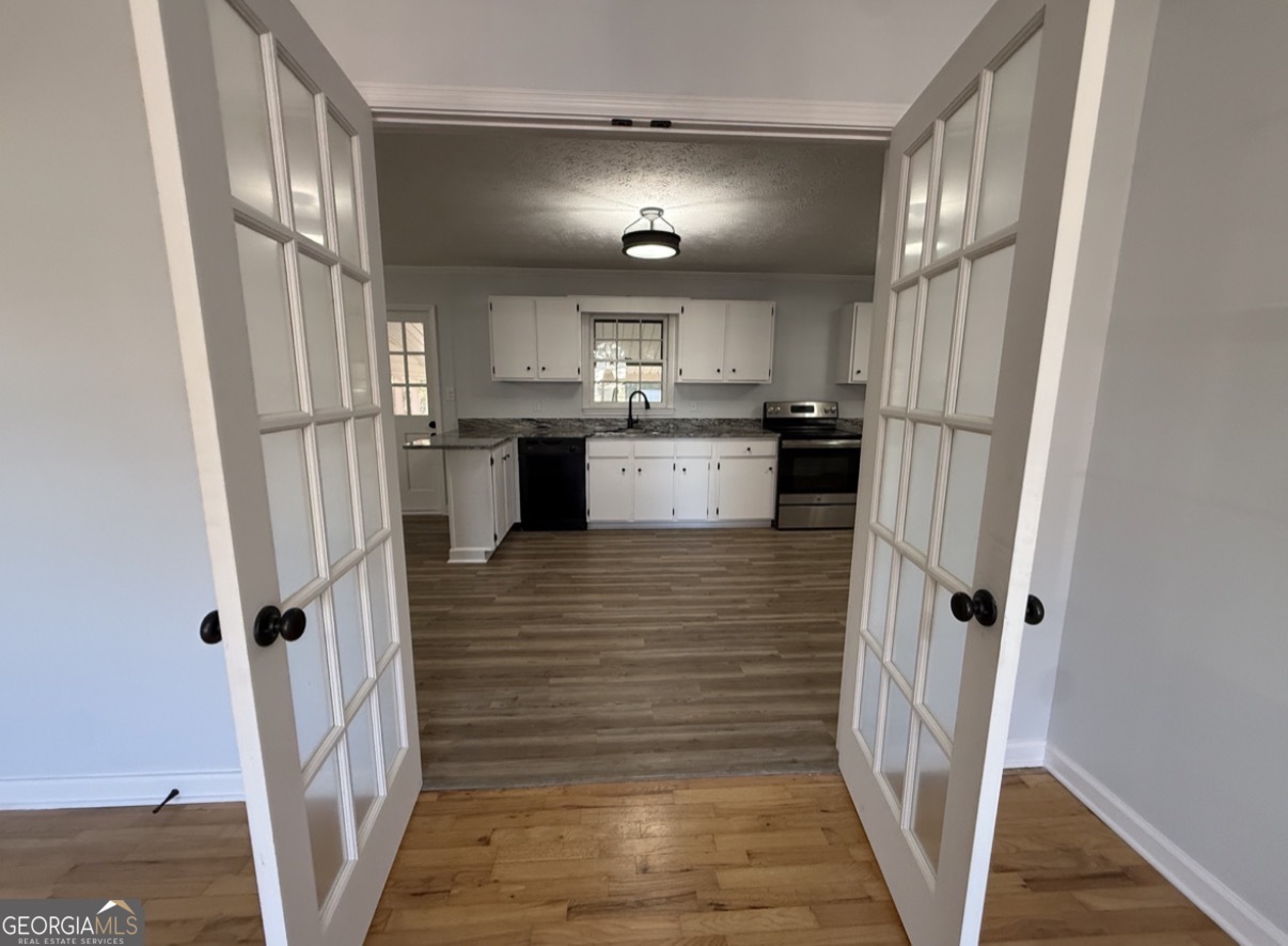 1612 Knox Street Property Photo 15