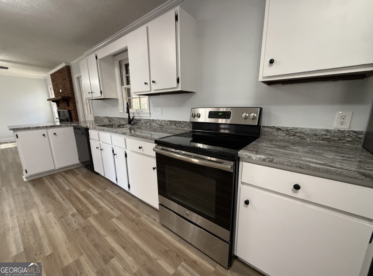 1612 Knox Street Property Photo 18