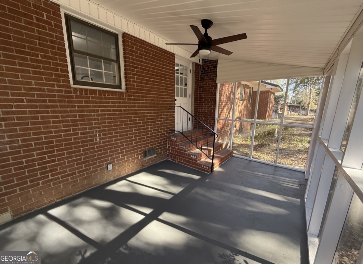 1612 Knox Street Property Photo 28