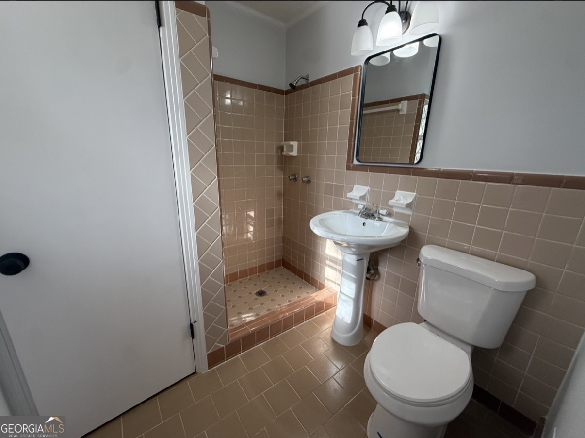 1612 Knox Street Property Photo 34