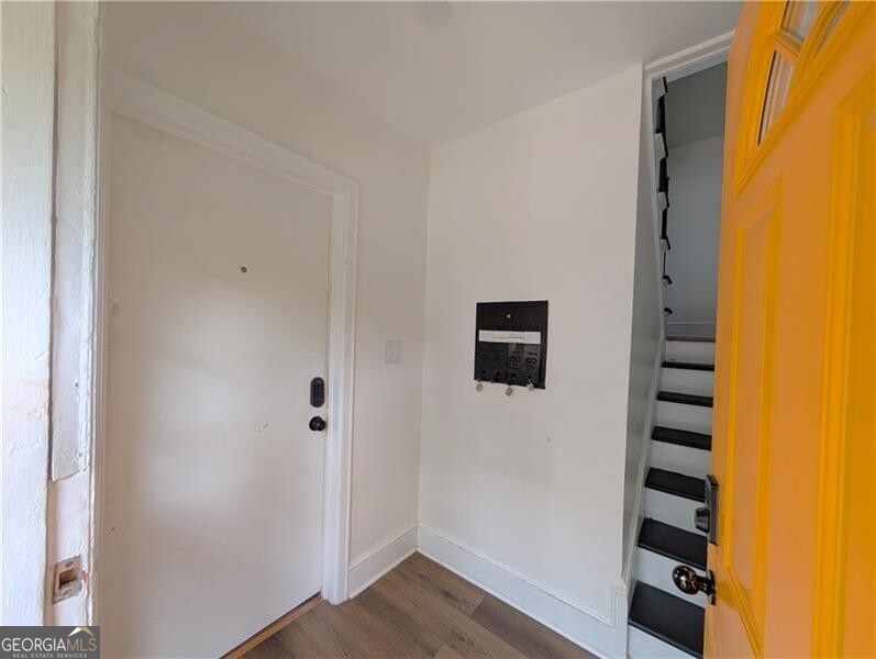 1761 John Calvin Avenue # 1 Property Photo 3