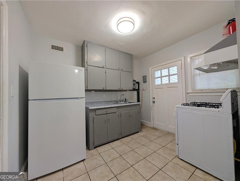 1761 John Calvin Avenue # 1 Property Photo 8
