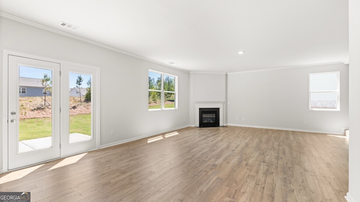353 Belmont Drive Property Photo 11