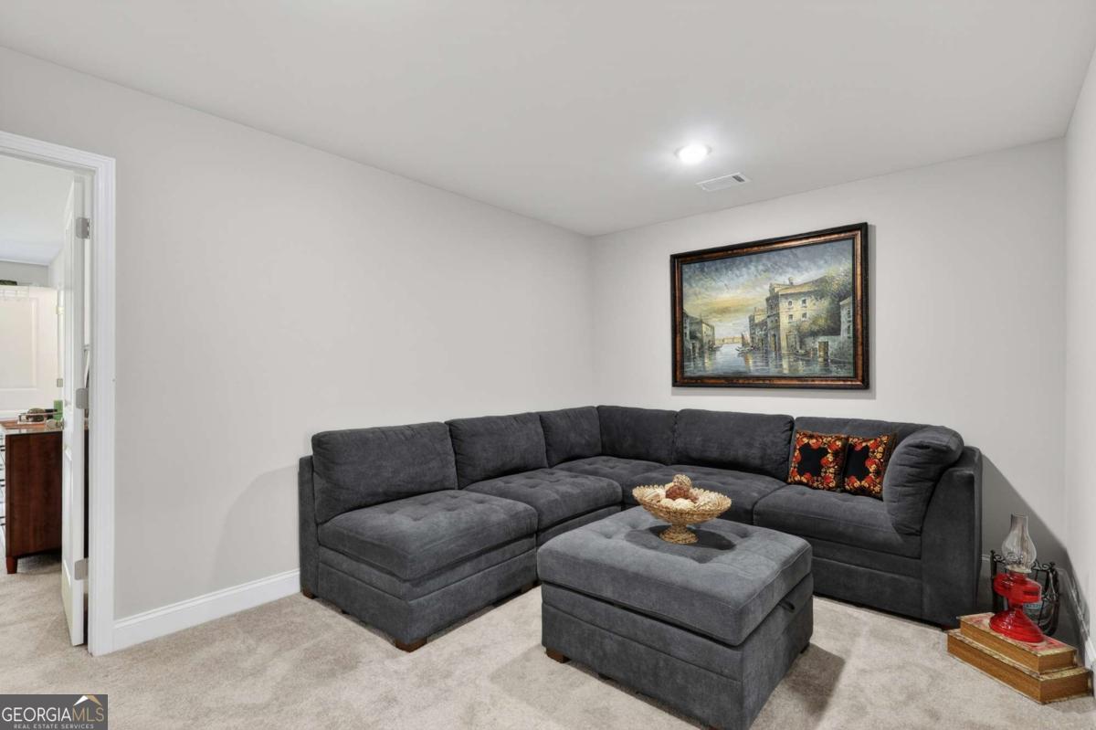 3915 Cavalier Way Property Photo 20