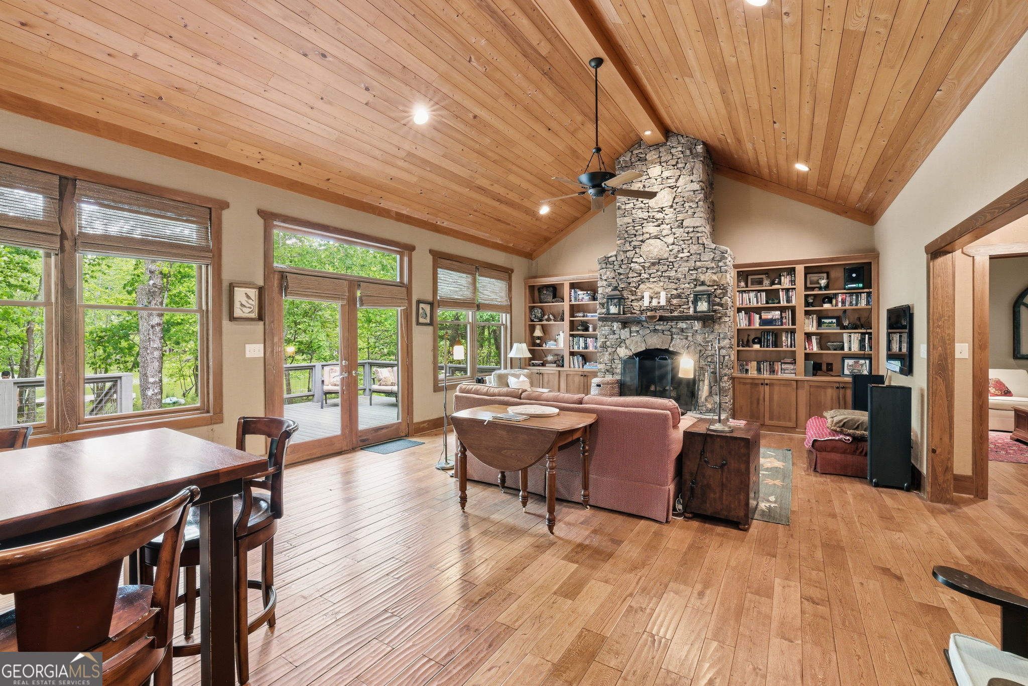 479 Lake Loop Road Property Photo 2