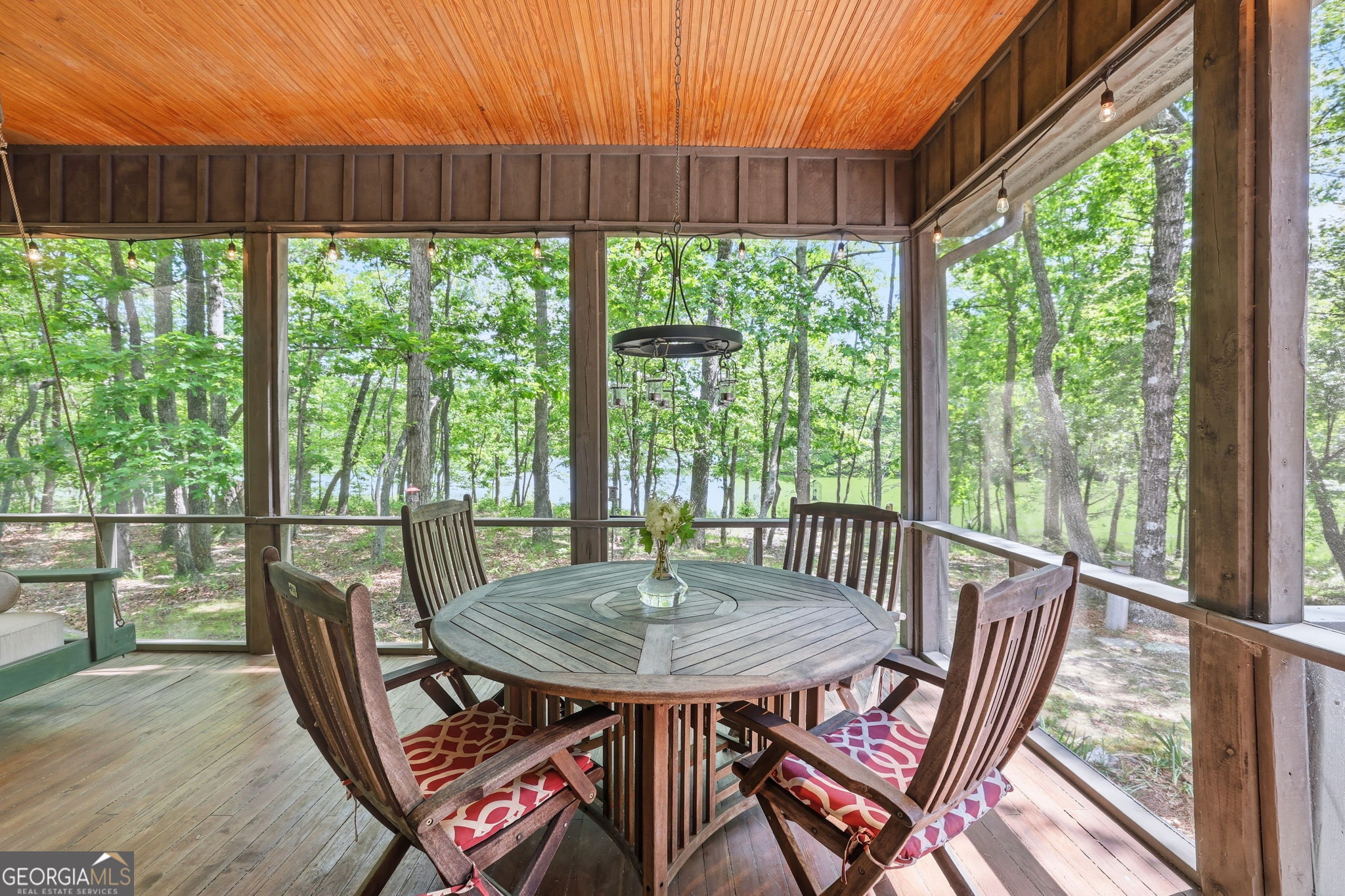 479 Lake Loop Road Property Photo 8