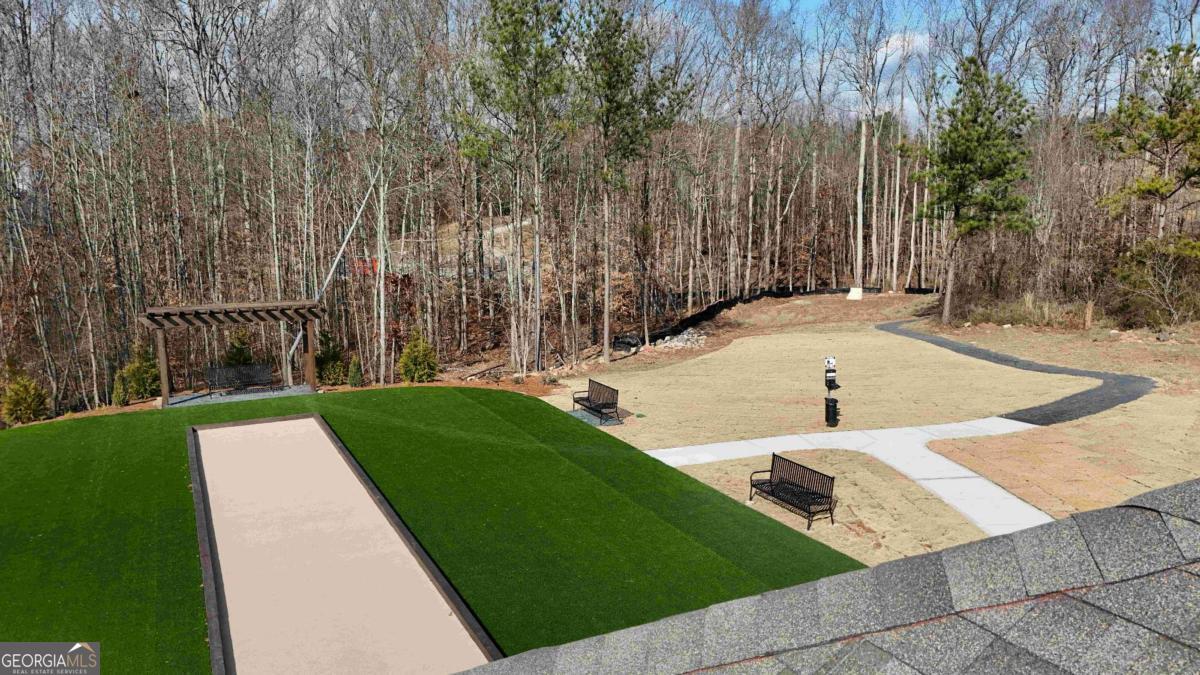 1107 Lucienne Boulevard Property Photo 11