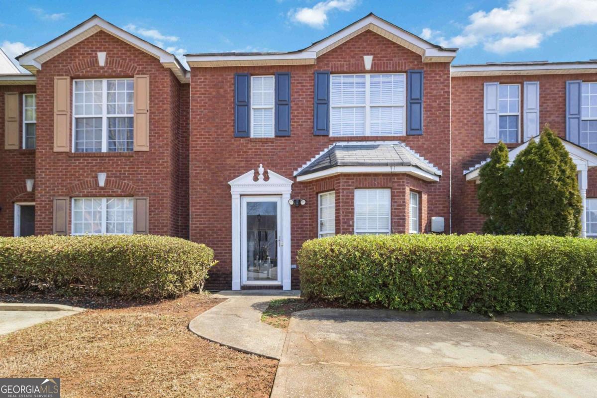 5559 Strathmoor Manor Circle Property Photo 1
