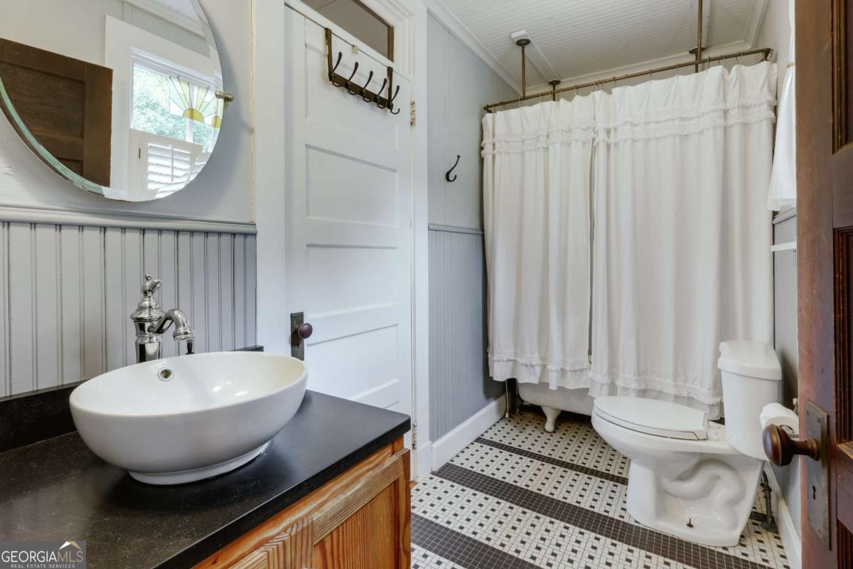 905 Oglethorpe Avenue Property Photo 8
