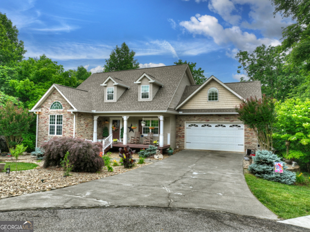 113 Dundee Drive Property Photo 1