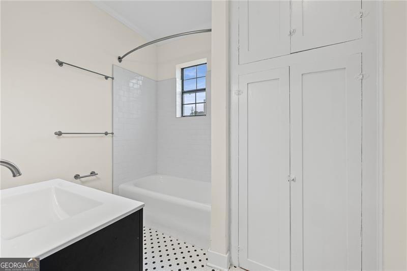 677 Somerset Terrace Ne # 4c Property Photo 17