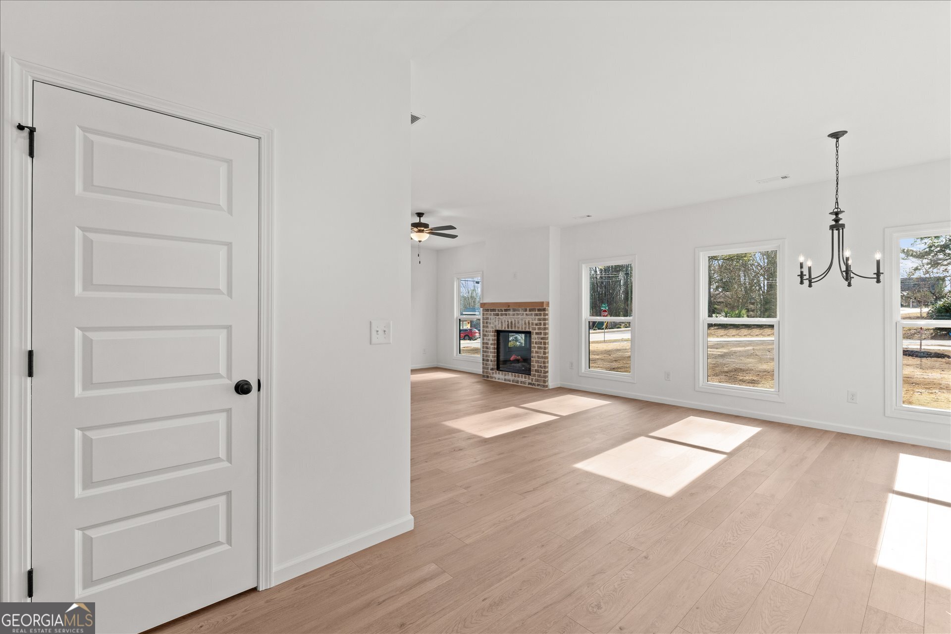 105 Carroll Circle Property Photo 4