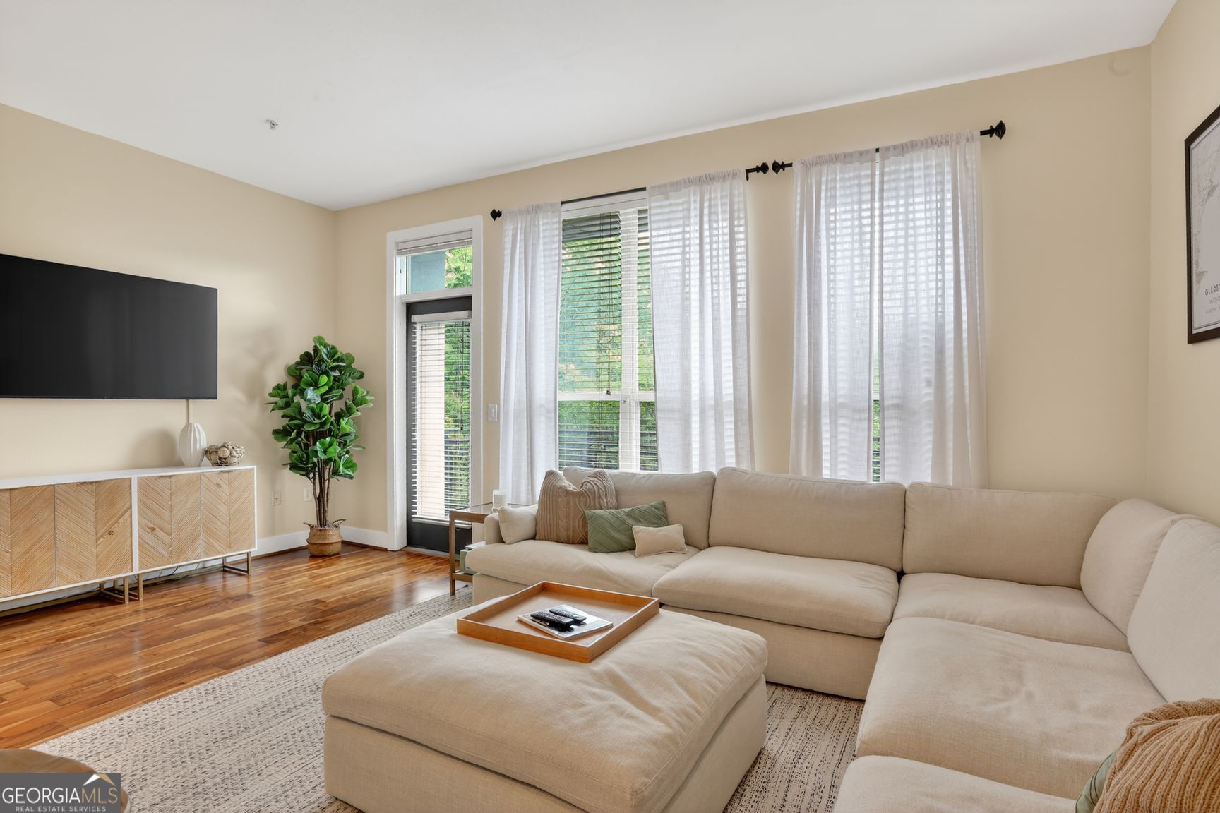 747 Ralph Mcgill Boulevard Ne # 323 Property Photo 1
